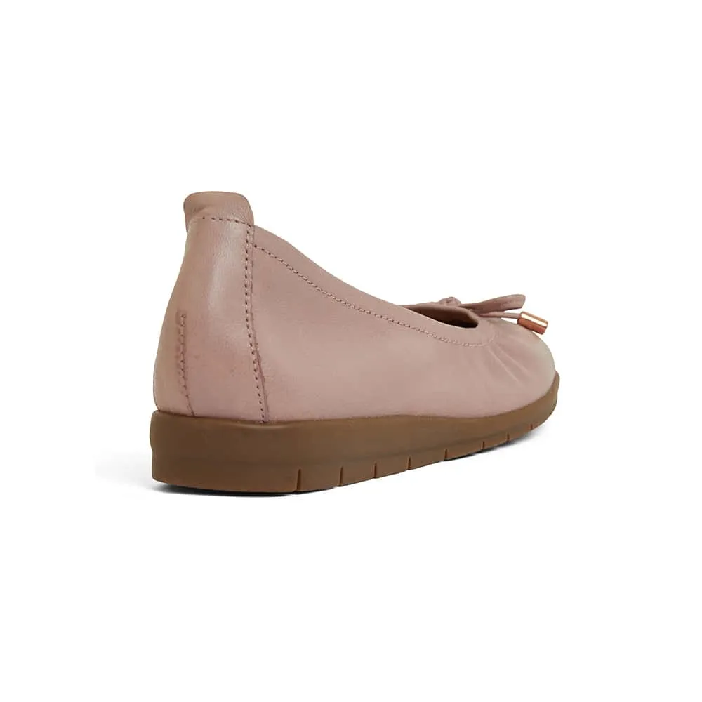 Barton Flat in Nude Leather