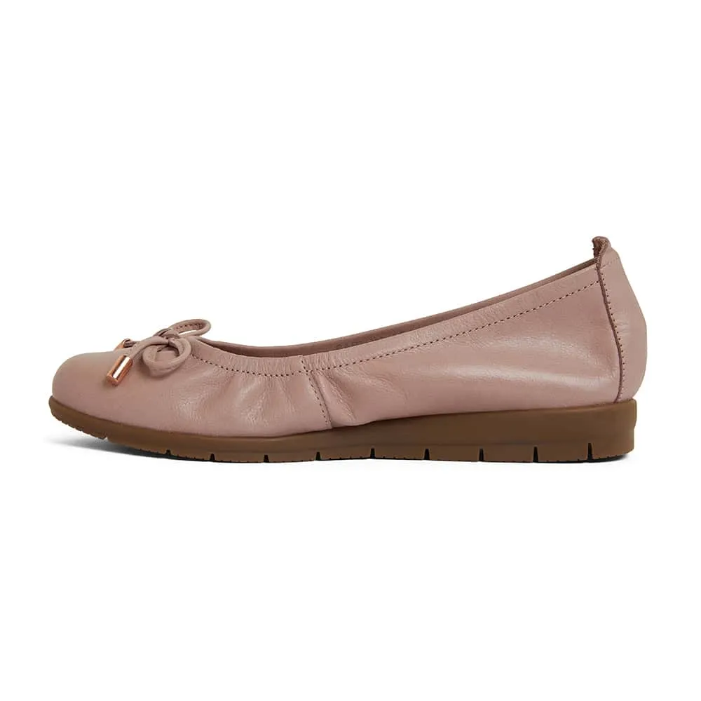 Barton Flat in Nude Leather