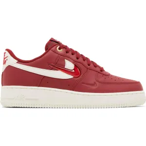 Nike Air Force 1 07 sneakers, red