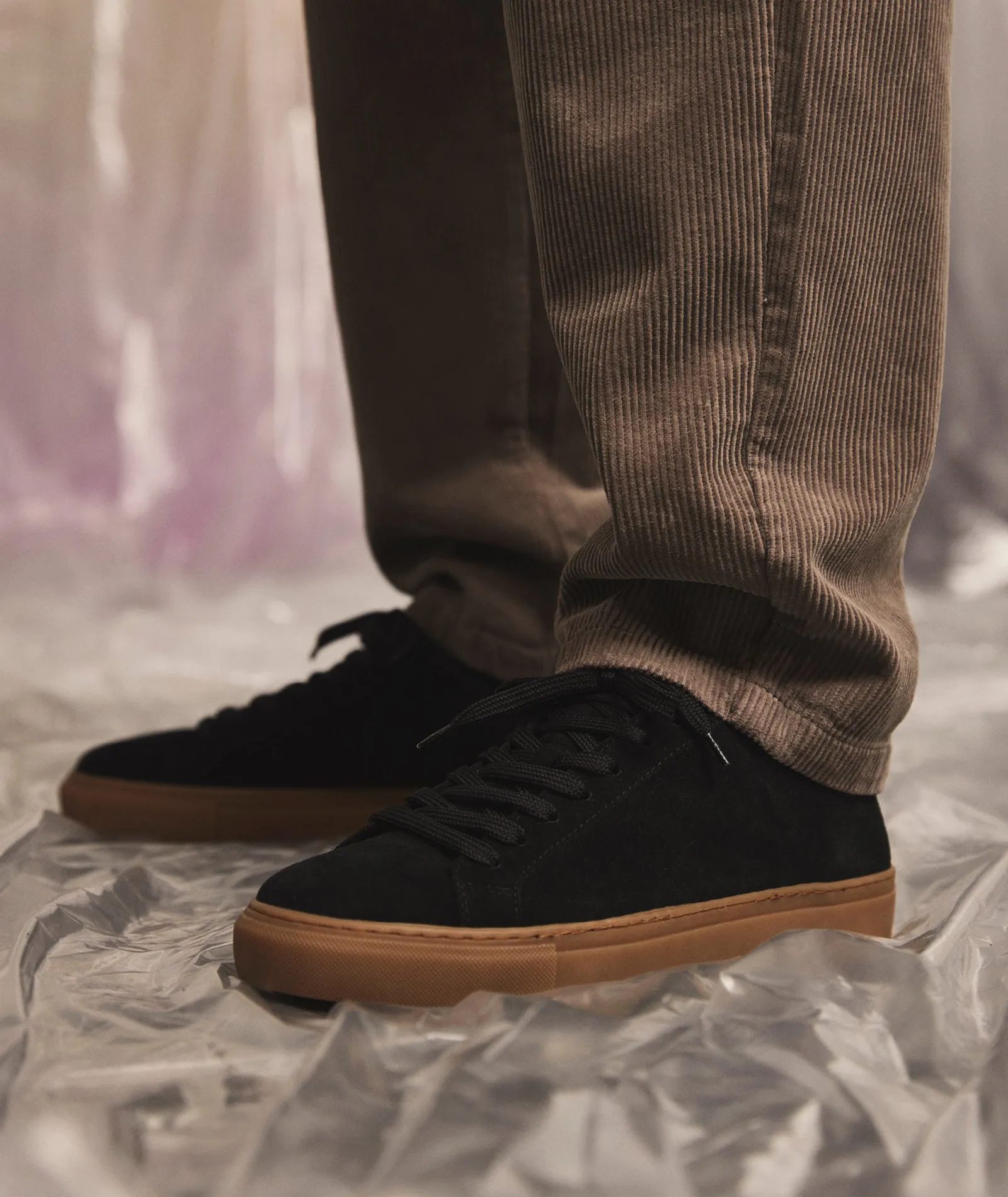 Type - Black Suede / Gum